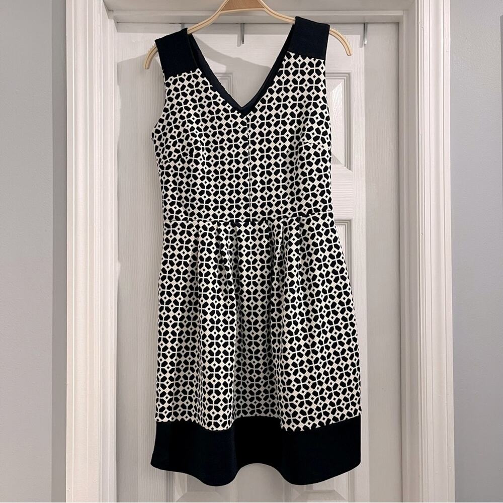 Kalijati Women’s Navy Blue & White Geometric Sleeveless Dress Size Small